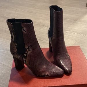 donald j. pliner womens laila2-dn ankle boots leather snake print - plum